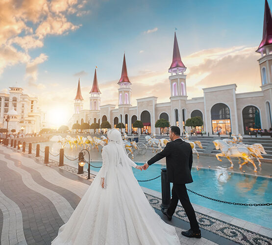 Planifier un mariage mémorable et unique est le rêve de tout couple. Cet article explore 10 idées originales pour vous assurer que votre mariage ne ressemble à aucun autre. Des choix de lieux atypiques aux invitations créatives, en passant par des animations surprenantes et des éléments décoratifs inattendus, chaque suggestion est conçue pour ajouter une touche personnelle et inoubliable à votre cérémonie. Préparez-vous à découvrir des façons innovantes de célébrer votre union, qui marqueront les esprits et créeront des souvenirs impérissables pour vous et vos invités.